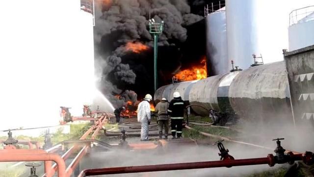Нефть подожгли чтобы скрыть проблемы с учетом топлива, — Бутусов