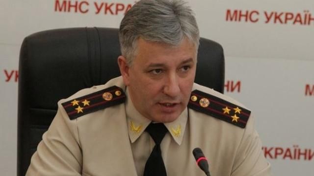 Чечоткін каже, що на гасіння нафтобази піде ще доба Чечоткін каже, що на гасіння нафтобази піде ще доба