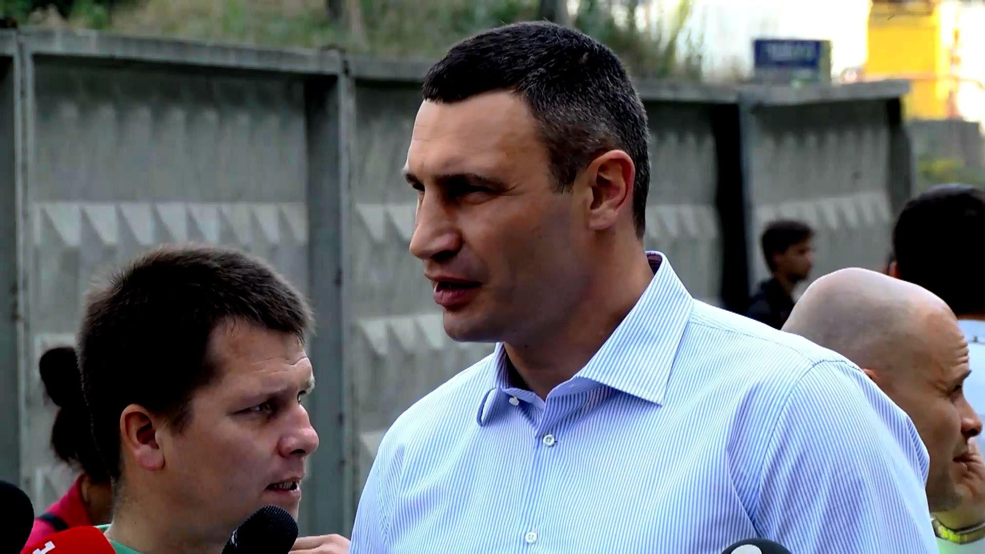 У Києві перевірять всі нафтобази та автозаправки У Києві перевірять всі нафтобази та автозаправки