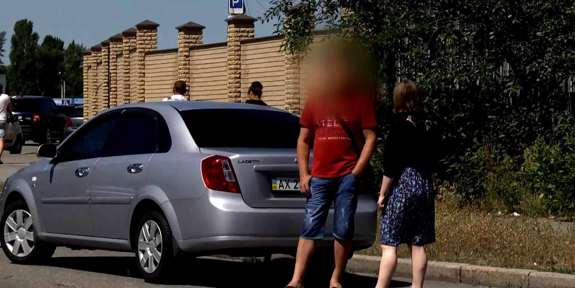 Переселенець знайшов викрадене бойовиками авто в Києві