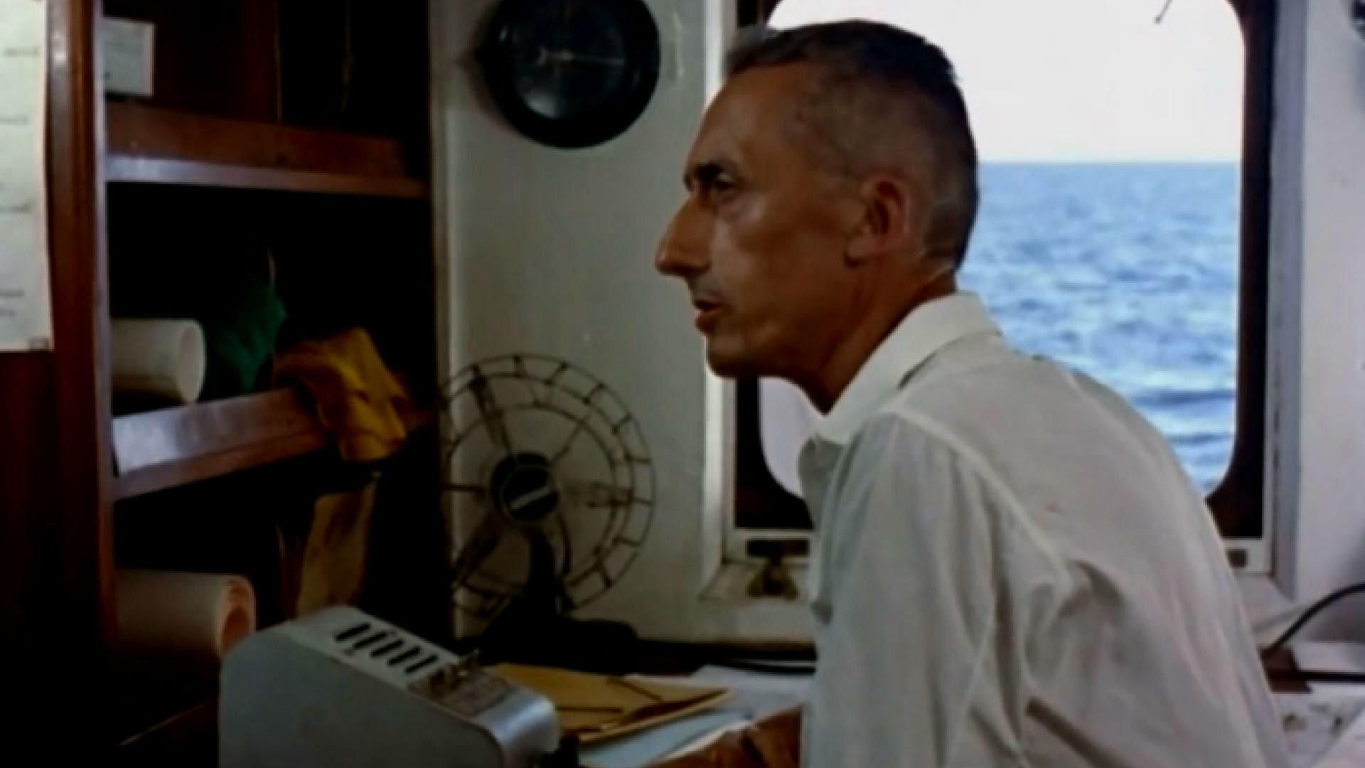 Мечтатель, который хотел покорить небо, а покорил океан Мечтатель, который хотел покорить небо, а покорил океан