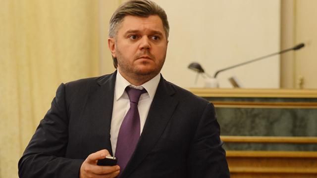 Шкіряк: Палаюча нафтобаза під Києвом належала другу Януковича
