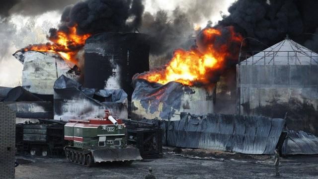 Пожар под Киевом: Горит одна цистерна