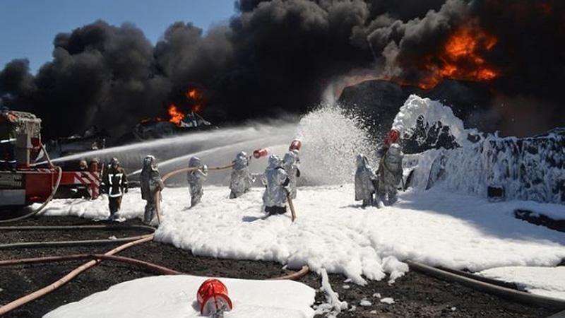 Що робити державі після вибуху на нафтобазі у Василькові?
