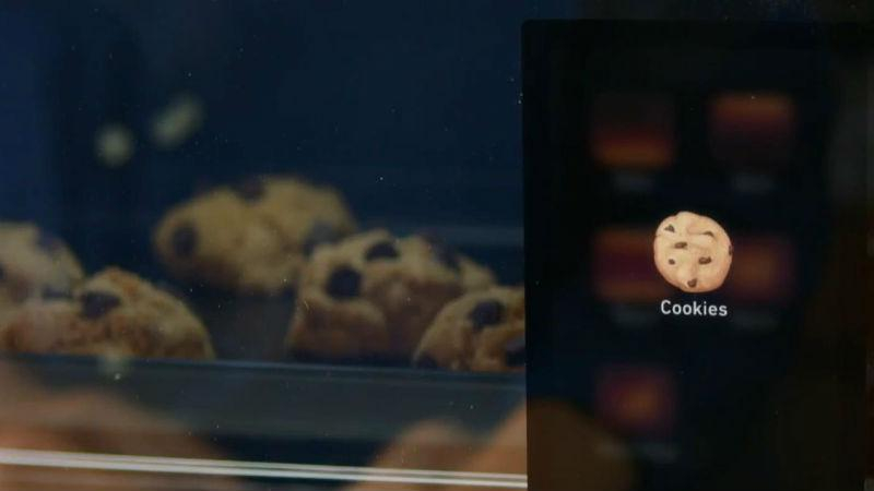 Создатели iPhone представили интеллектуальную духовку, которая поймет вас с пол-ингредиента