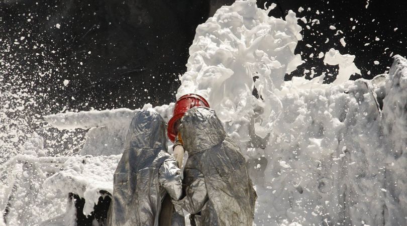 Пожежу на нафтобазі під Васильковом локалізували Пожежу на нафтобазі під Васильковом локалізували