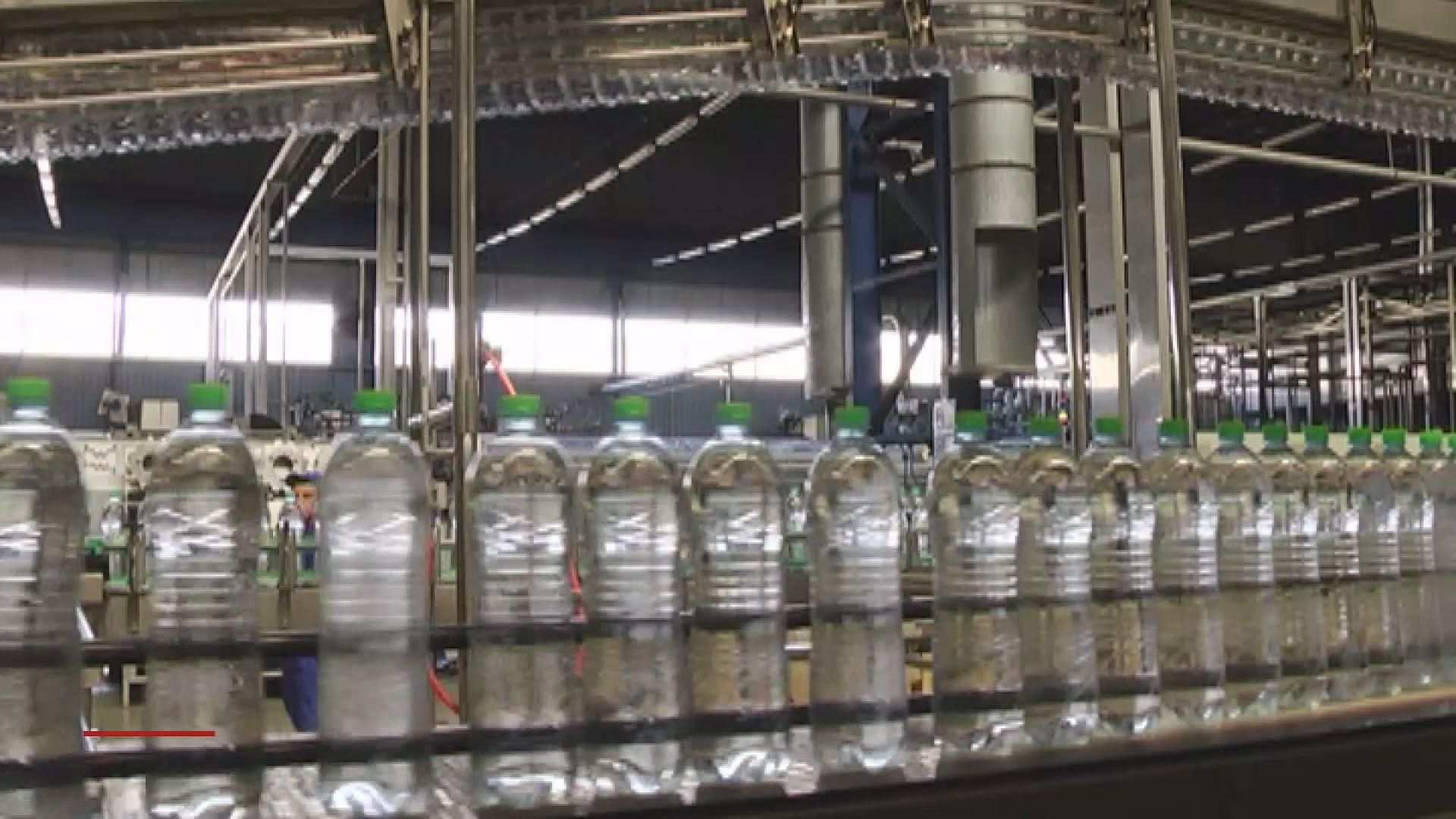 Компанія "Біола" запустила лінію, що розливає мінеральну воду "Знаменівська" у нове упакування