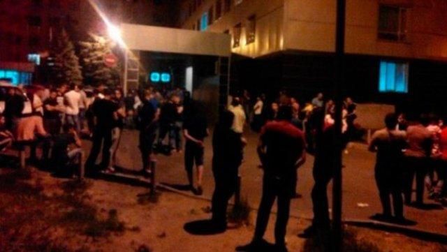 Різанину в Харкові влаштували, щоб розхитати ситуацію, — експерт Різанину в Харкові влаштували, щоб розхитати ситуацію, — експерт