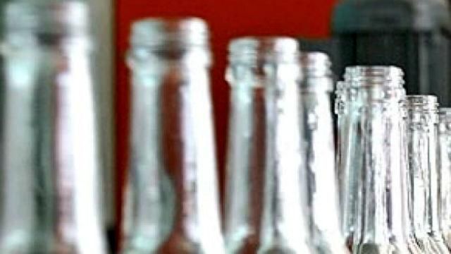 Масштабное производство поддельного алкоголя прикрыли в Ровенской области