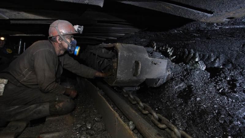 Луганские террористы взялись за справедливость — "отжимают" частные шахты Луганские террористы взялись за справедливость — "отжимают" частные шахты