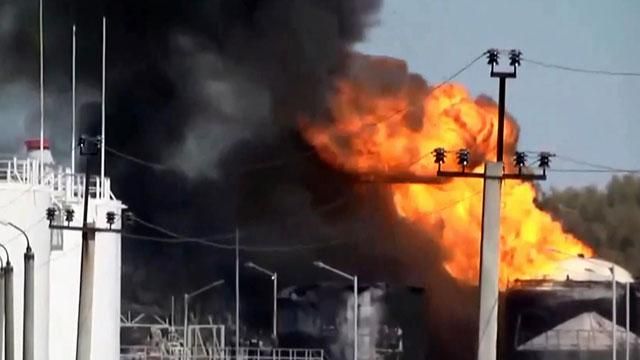 У ДСНС розповіли, чому не гасять пожежу під Києвом У ДСНС розповіли, чому не гасять пожежу під Києвом