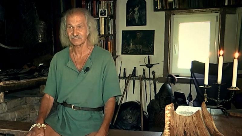 Как выглядит жизнь украинского "Робинзона" на Днепре Как выглядит жизнь украинского "Робинзона" на Днепре