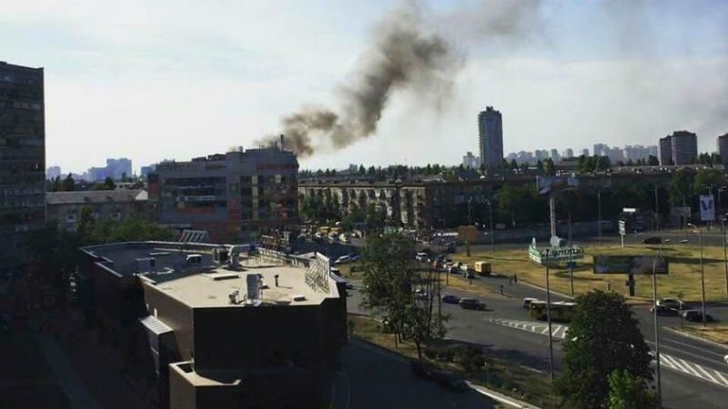 У Києві нова пожежа: горіла житлова багатоповерхівка 