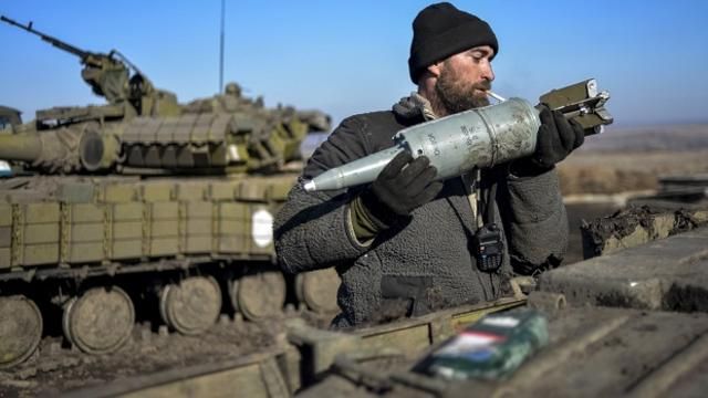 Боевики продолжают терроризировать Донбасс: почти 100 обстрелов за прошедший день Боевики продолжают терроризировать Донбасс: почти 100 обстрелов за прошедший день