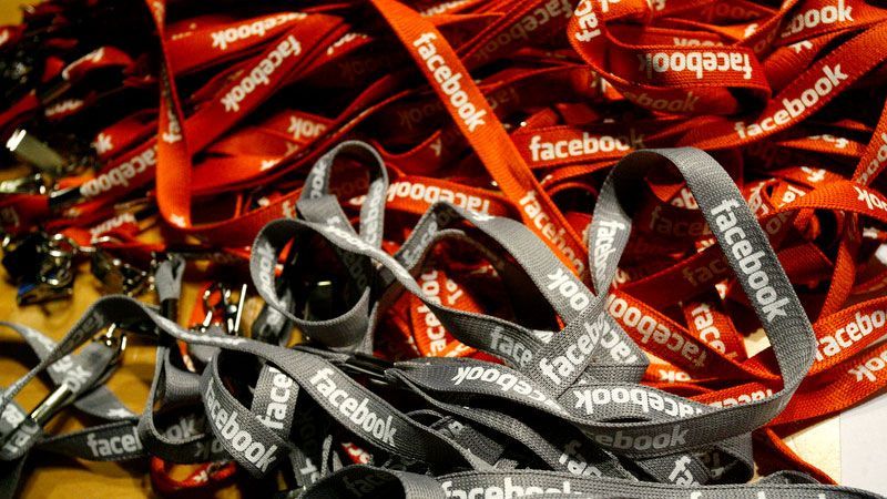 На Facebook подали в суд через стеження за людьми На Facebook подали в суд через стеження за людьми