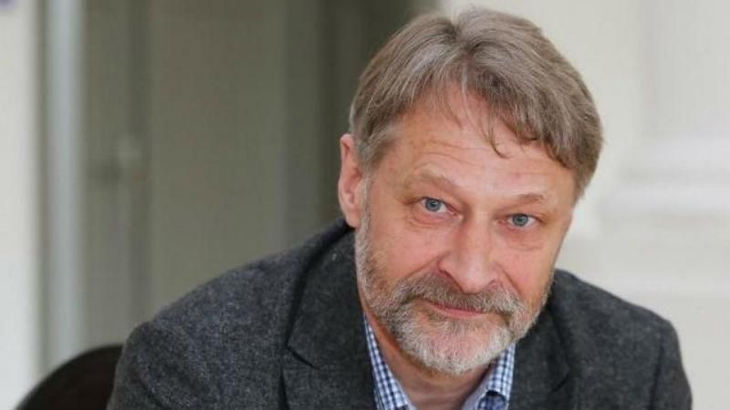 Путін опинився в такому ж становищі, як "ДНР" та "ЛНР", — російський політолог Путін опинився в такому ж становищі, як "ДНР" та "ЛНР", — російський політолог