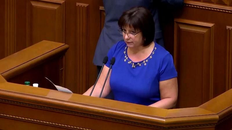 Яресько запевняє, що надходження до бюджету зросли Яресько запевняє, що надходження до бюджету зросли