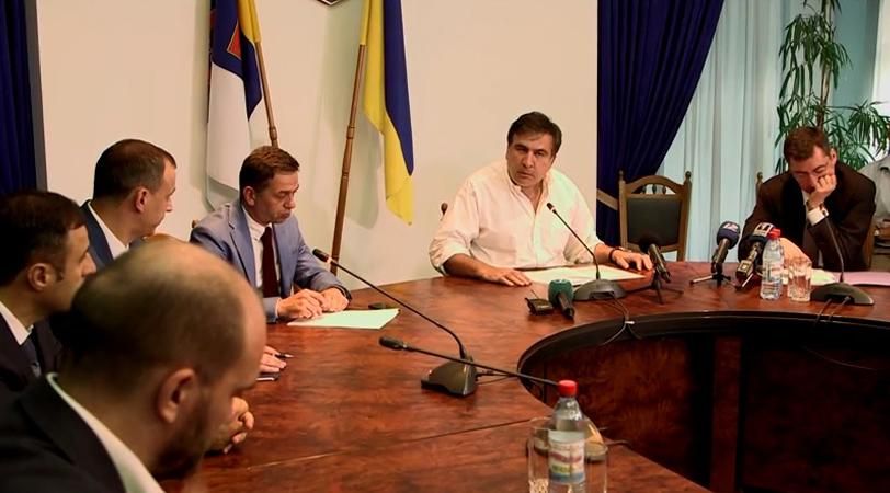 Это бандитизм и рэкет, — разъяренный Саакашвили критикует прокуратуру Это бандитизм и рэкет, — разъяренный Саакашвили критикует прокуратуру
