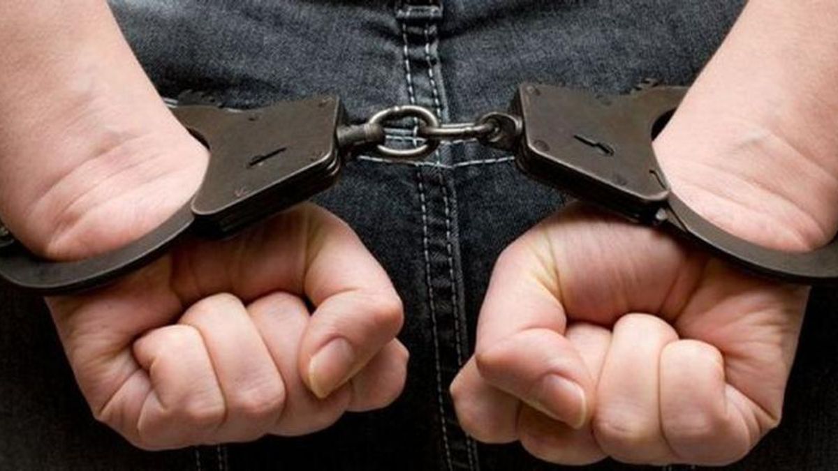 Педофіла спіймали на гарячому у Вінниці — він розбещував 15-річного підлітка Педофіла спіймали на гарячому у Вінниці — він розбещував 15-річного підлітка