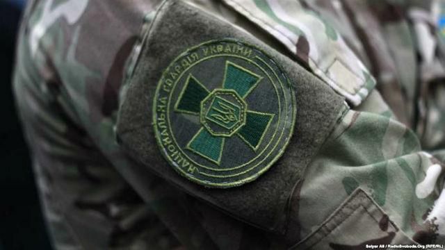 Українські бійці ледь не перестрілялись через контрабанду, — журналіст Українські бійці ледь не перестрілялись через контрабанду, — журналіст