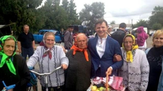 Чоловіки підтримують націоналістів, жінки симпатизують Ляшку, — опитування Чоловіки підтримують націоналістів, жінки симпатизують Ляшку, — опитування