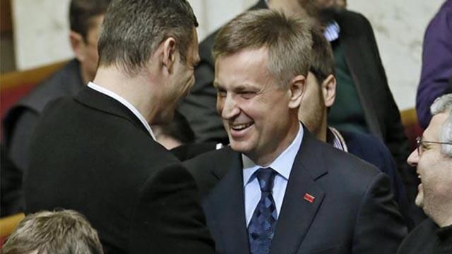 Наливайченко отказался от новой должности и уходит в политику, — Луценко