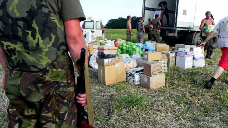 Креативні здобутки волонтерів: сало в тюбиках та сухий борщ