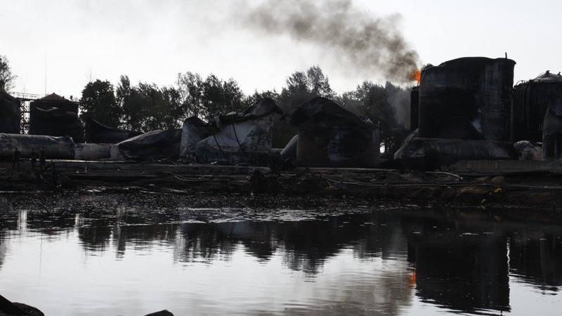 Нацгвардия будет охранять территорию нефтебазы, которая сгорела под Киевом, — ГСЧС