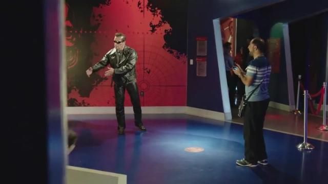 Шварцнеггер налякав до істерики відвідувачів музею Шварцнеггер налякав до істерики відвідувачів музею