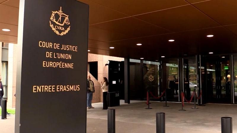 Люди Януковича просят ЕС отменить против них санкции Люди Януковича просят ЕС отменить против них санкции