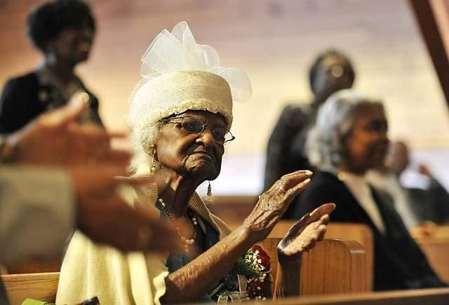 Умерла самая старая женщина планеты - 19 июня 2015 - Телеканал новин 24 Умерла самая старая женщина планеты - 19 июня 2015 - Телеканал новин 24