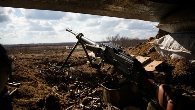 Бойовики готуються штурмувати українські позиції на Бахмутській трасі  