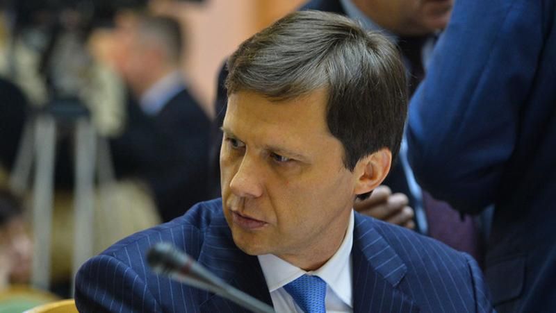 Правительство поручило проверить факты наличия коррупционных правонарушений в действиях министра Правительство поручило проверить факты наличия коррупционных правонарушений в действиях министра