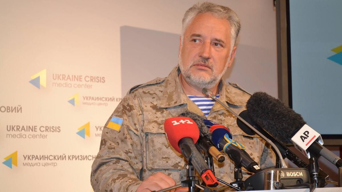 Топ-новости: Жебривский не против блокады Донбасса, жалобы Аксенова, зомби в Киеве