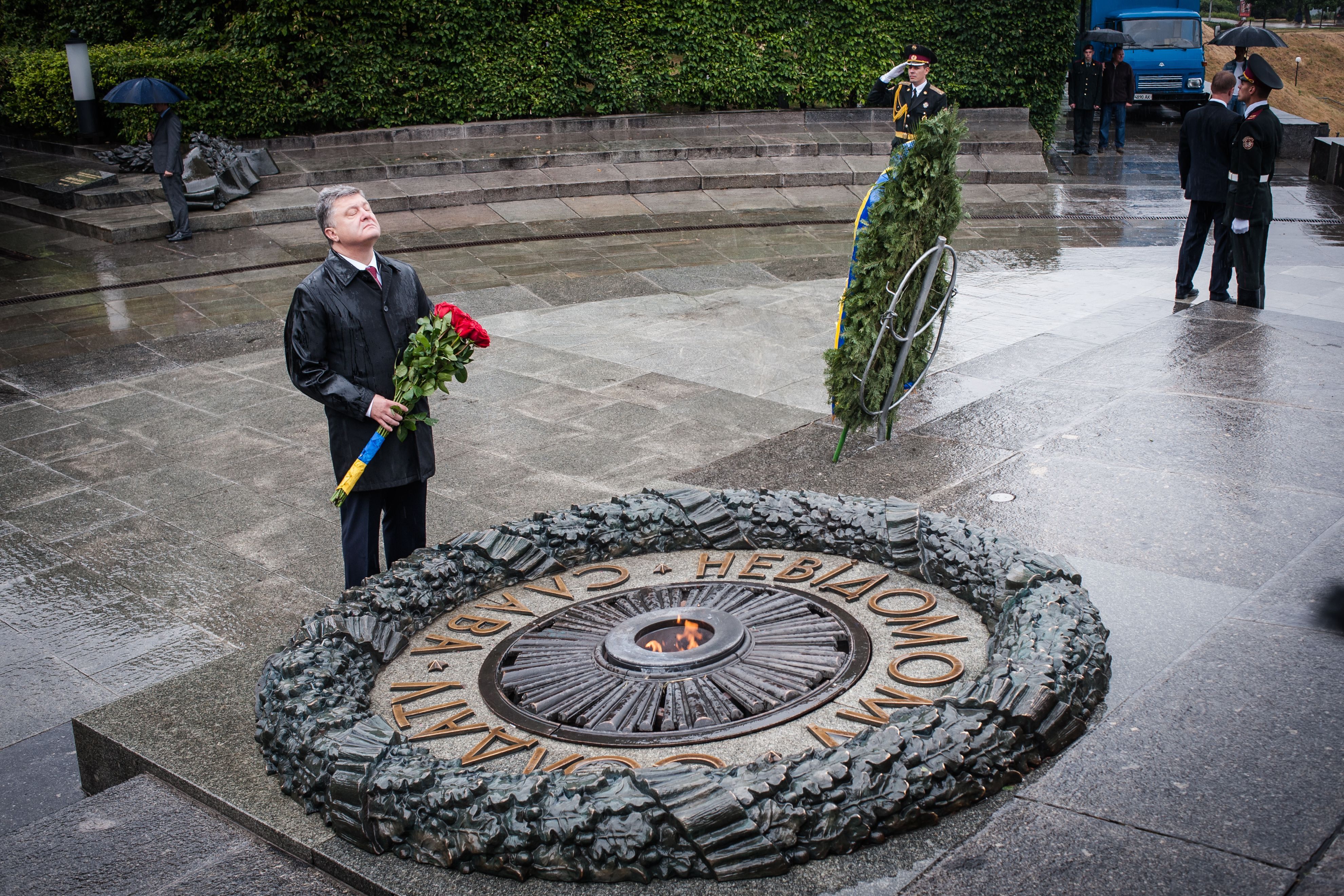 Порошенко вшанував пам'ять жертв Другої світової війни в Україні