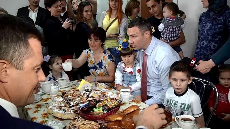 У Києві відкрили центр допомоги для біженців