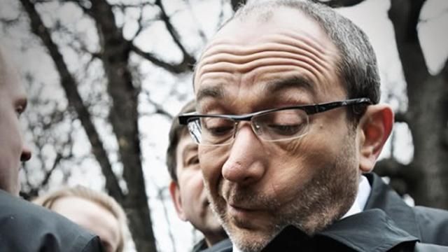 Правоохранители проводят в Харькове следственные действия, связанные с Евромайданом и "ДНР" Правоохранители проводят в Харькове следственные действия, связанные с Евромайданом и "ДНР"