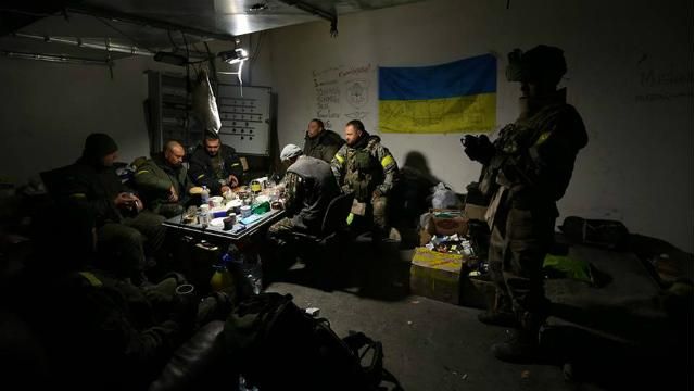 Аэропорт стал символом благодаря фотожурналисту Лойко, — "киборг" Аэропорт стал символом благодаря фотожурналисту Лойко, — "киборг"