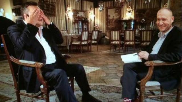 Закриваю очі і бачу страусів: мережа вибухнула мемами про інтерв’ю Януковича Закриваю очі і бачу страусів: мережа вибухнула мемами про інтерв’ю Януковича