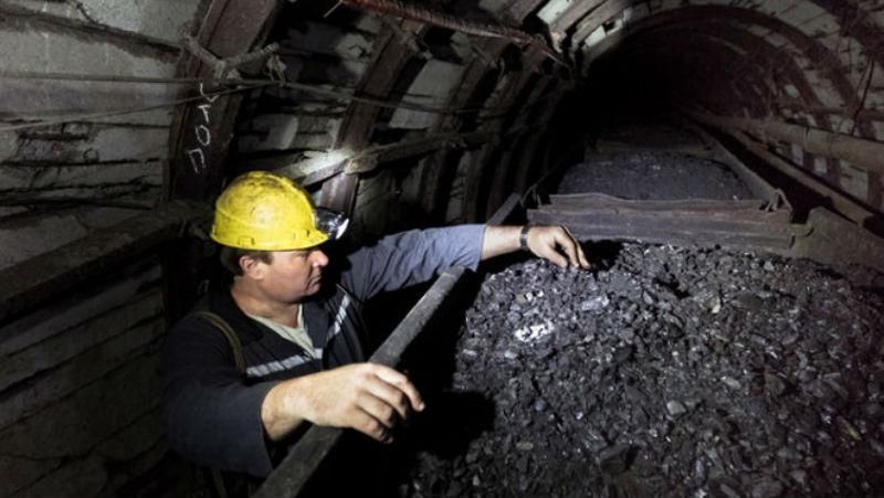 Ватажки "ЛНР" вирішили викинути на вулицю понад 7 тисяч шахтарів