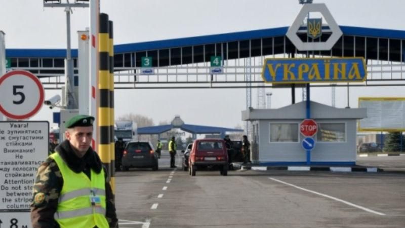 Россия тоже укрепляет границу с Украиной Россия тоже укрепляет границу с Украиной