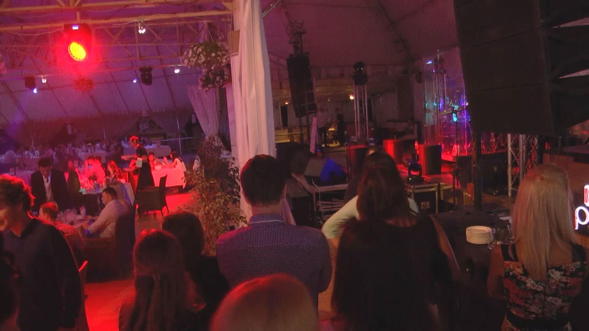 "Люкс ФМ" открыла сезон традиционных вечеринок "Пляжный бум" "Люкс ФМ" открыла сезон традиционных вечеринок "Пляжный бум"