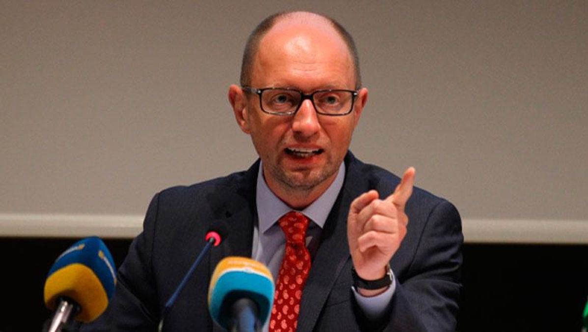 Яценюк повідомив про кардинальні зміни у Держфіскальній службі Яценюк повідомив про кардинальні зміни у Держфіскальній службі