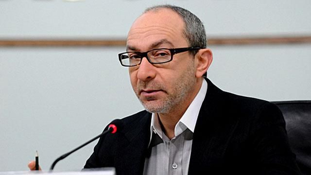 Кернес назвал цирком вручение повесток прямо в мэрии Кернес назвал цирком вручение повесток прямо в мэрии