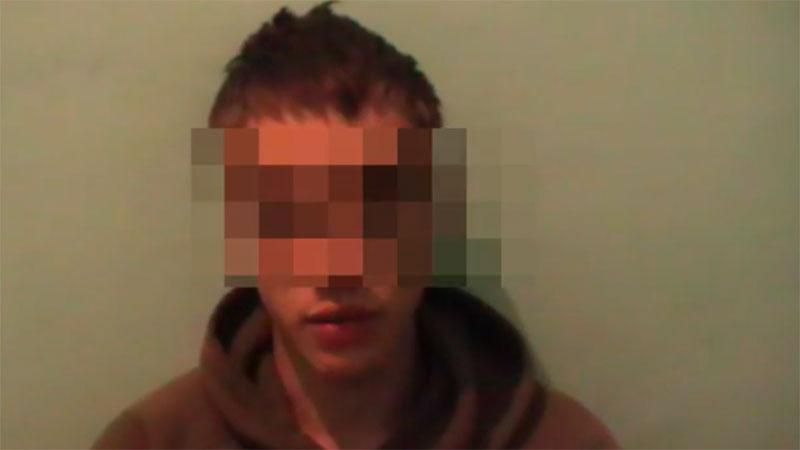 Бойовик злив інформацію про тренувальний табір поблизу Маріуполя Бойовик злив інформацію про тренувальний табір поблизу Маріуполя