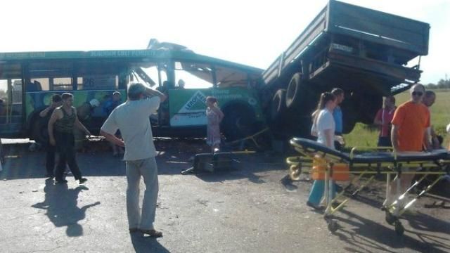 Страшное ДТП в России: погибли 16 человек Страшное ДТП в России: погибли 16 человек