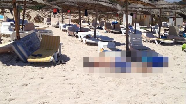 Теракт у готелі в Тунісі: вбито майже 30 туристів Теракт у готелі в Тунісі: вбито майже 30 туристів