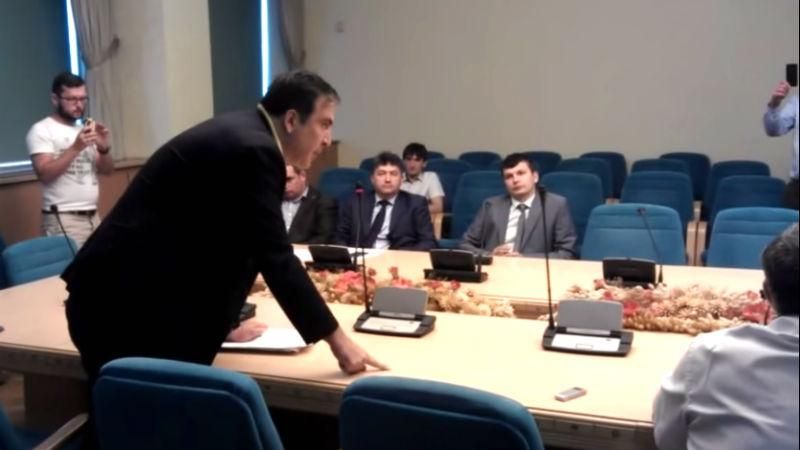 Саакашвили снова не сдержал эмоций: досталось голове Госавиаслужбы
