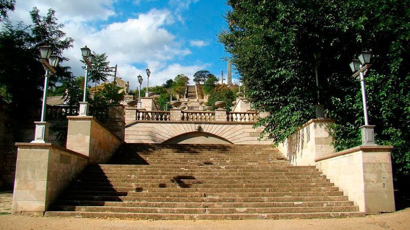 У Керчі обвалилася знаменита пам'ятка архітектури У Керчі обвалилася знаменита пам'ятка архітектури