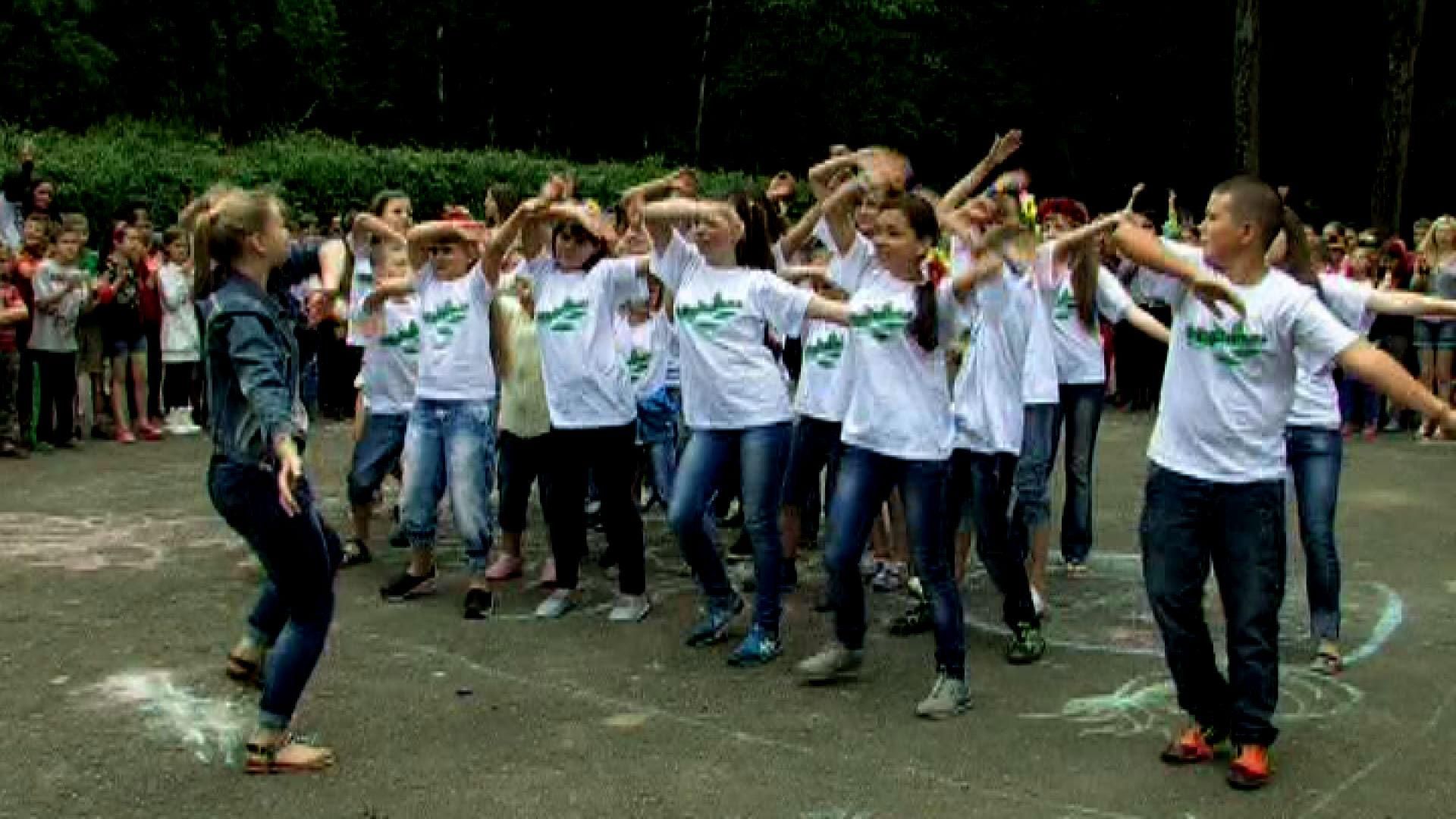 Діти зі Сходу розповіли про жахіття війни Діти зі Сходу розповіли про жахіття війни